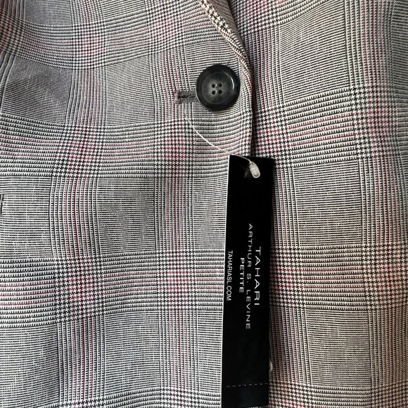 Tahari by Arthur S. Levine Women's Petite Plaid Pe - Picture 5 of 9